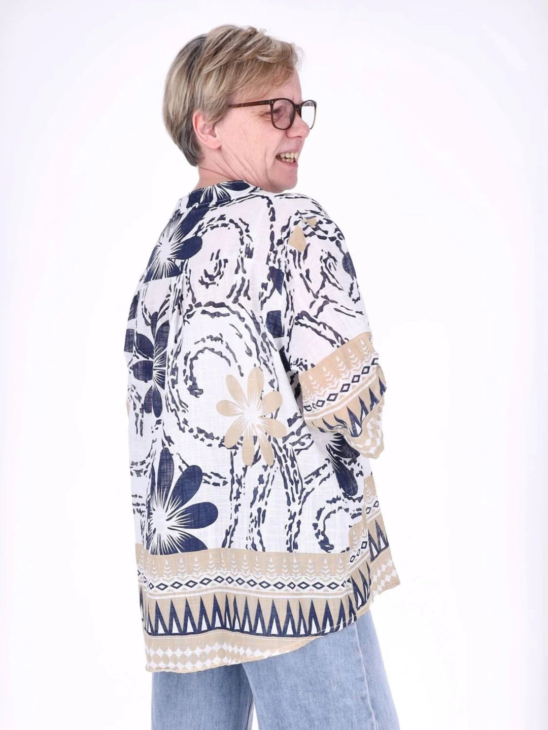 Damen Blusenshirt mit Allover-Print und 3/4-Krempelärmeln – Weiß