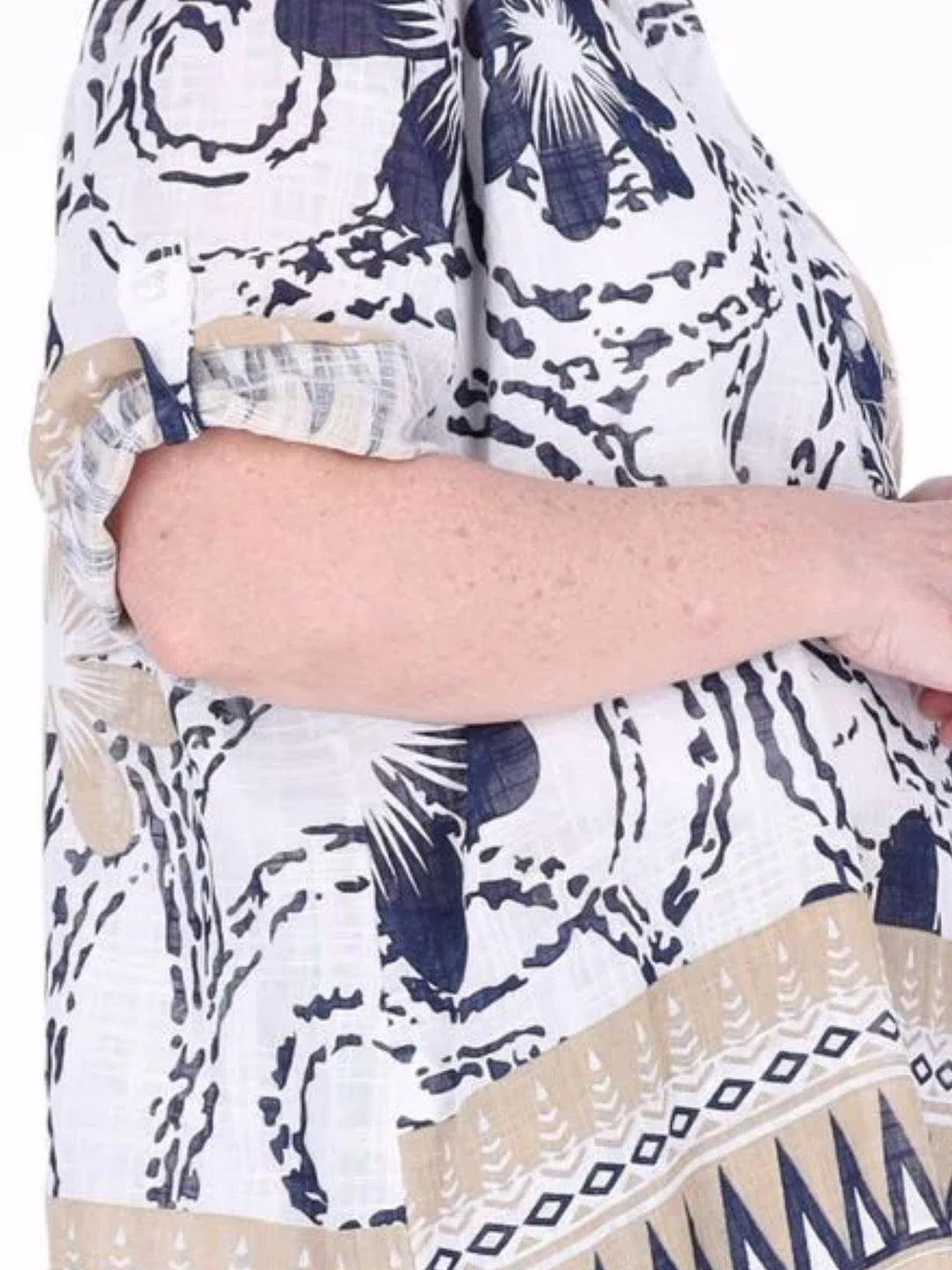 Damen Blusenshirt mit Allover-Print und 3/4-Krempelärmeln – Weiß