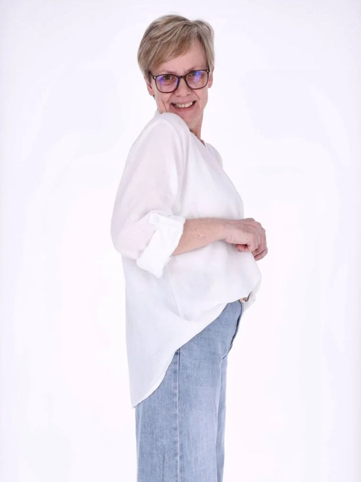 Damen Blusenshirt aus Viskose mit Krempelärmeln und Knopfleiste – Weiß