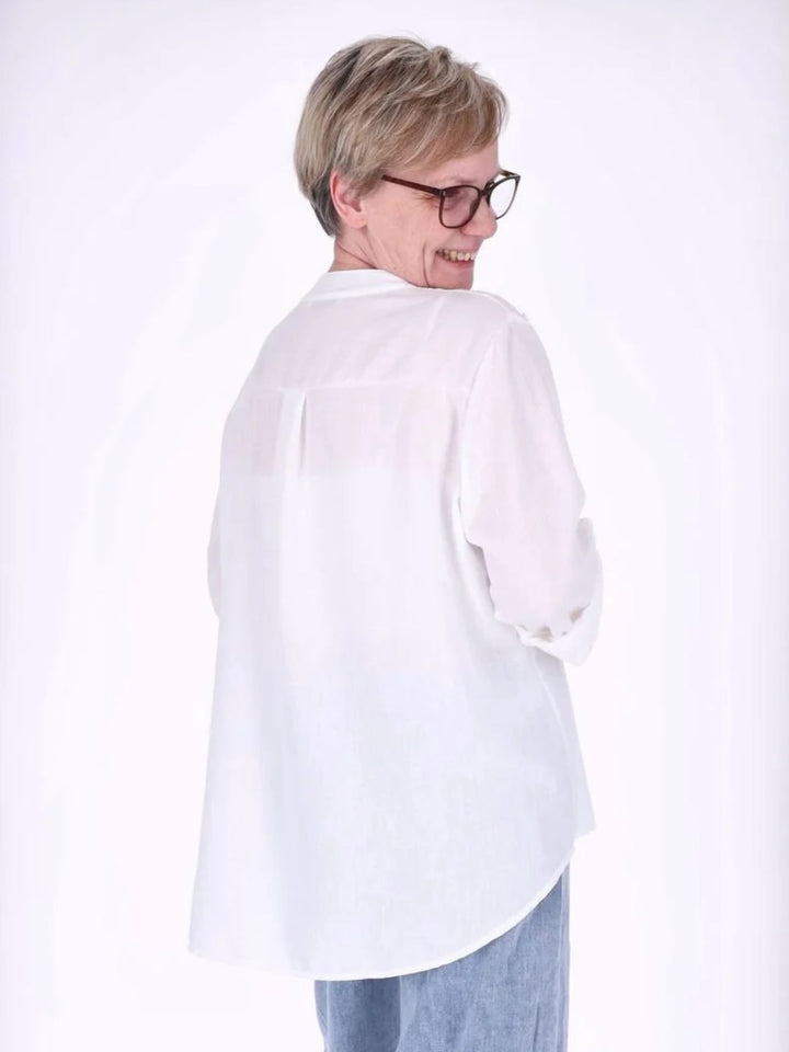 Damen Blusenshirt aus Viskose mit Krempelärmeln und Knopfleiste – Weiß