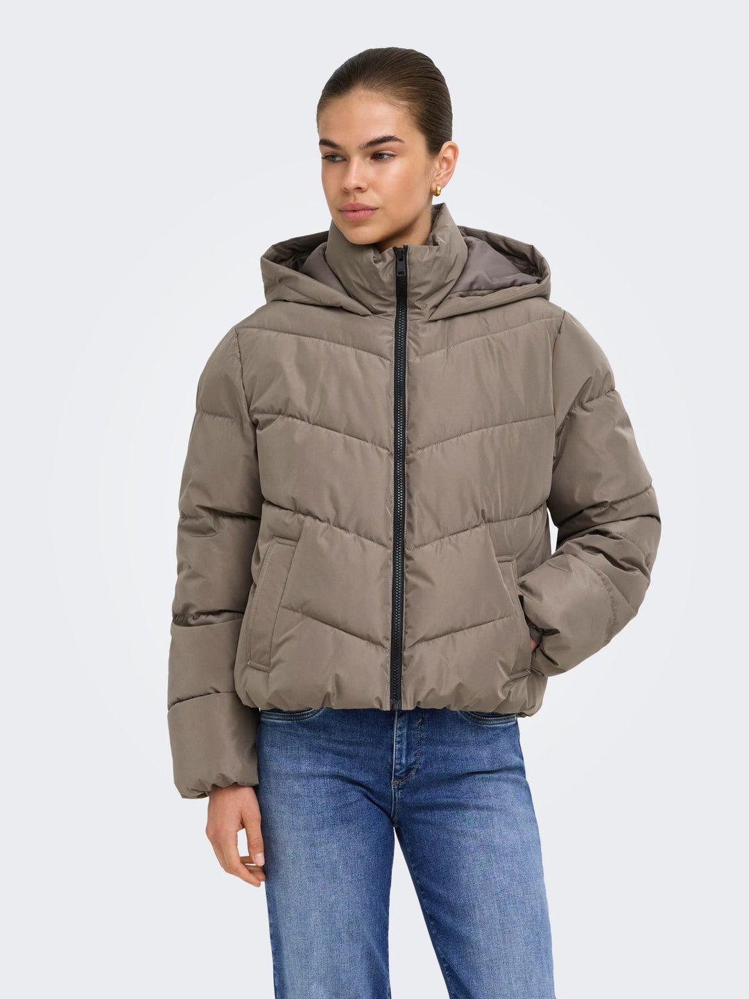ONLY ONLCLAIR Pufferjacke mit Kapuze in Walnussbraun