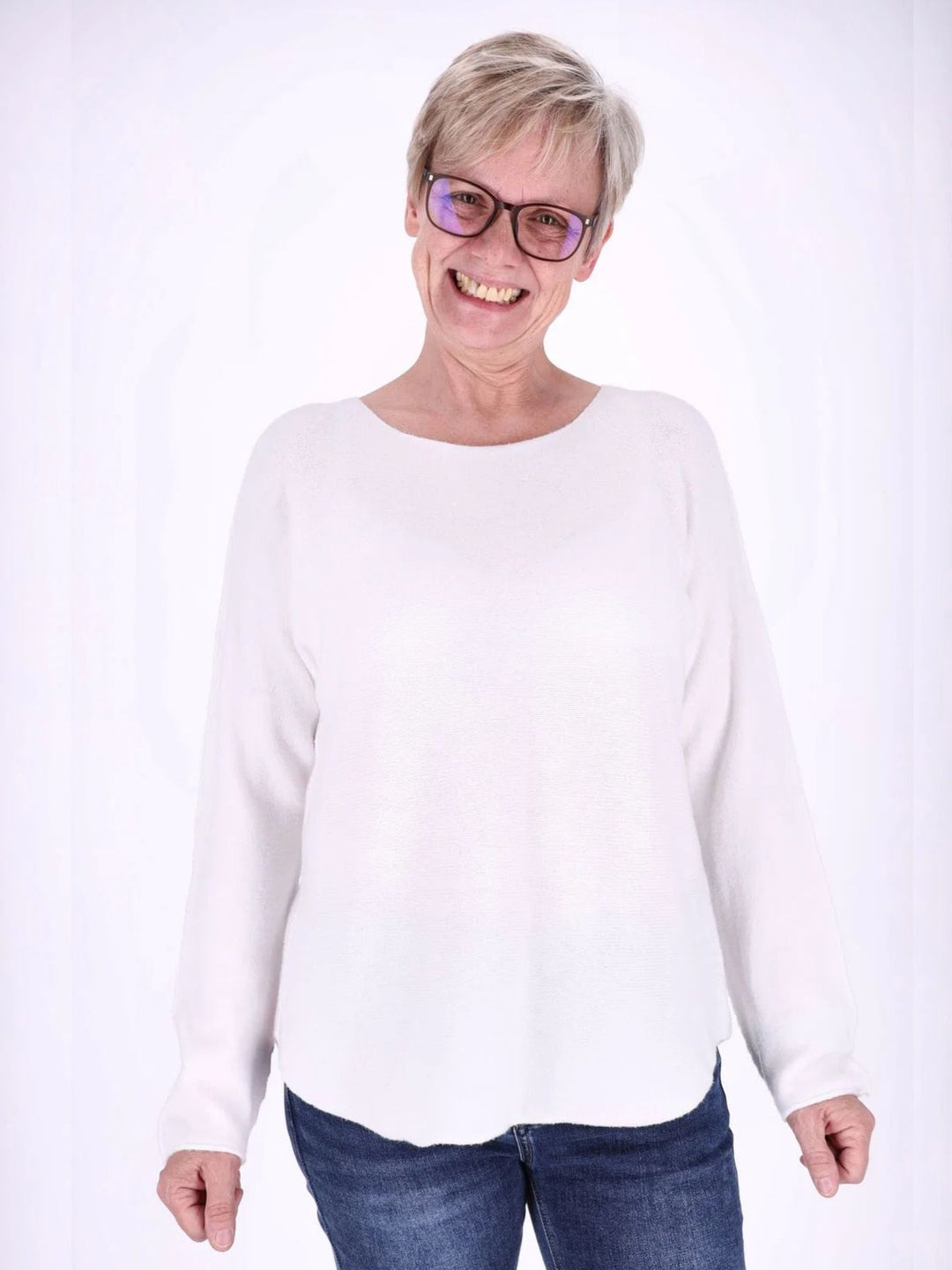 Weißer Damen Strickpullover – vielseitig, bequem & zeitlos