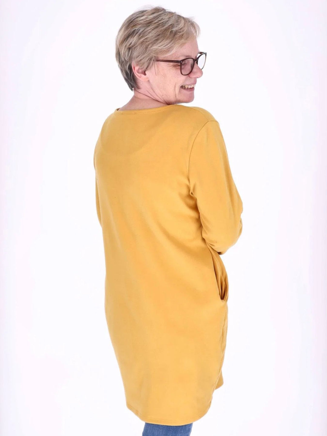 Gelbes Damen Kleid mit Seitentaschen & Rundhalsausschnitt
