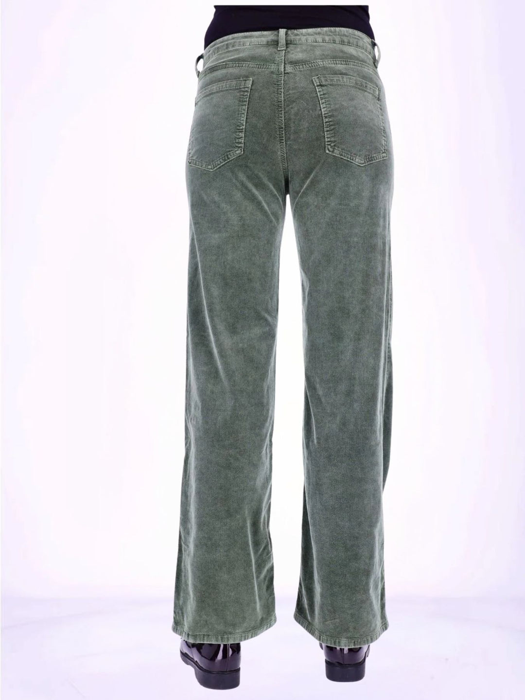 Grüne Cordhose Damen – bequem, modern & vielseitig kombinierbar