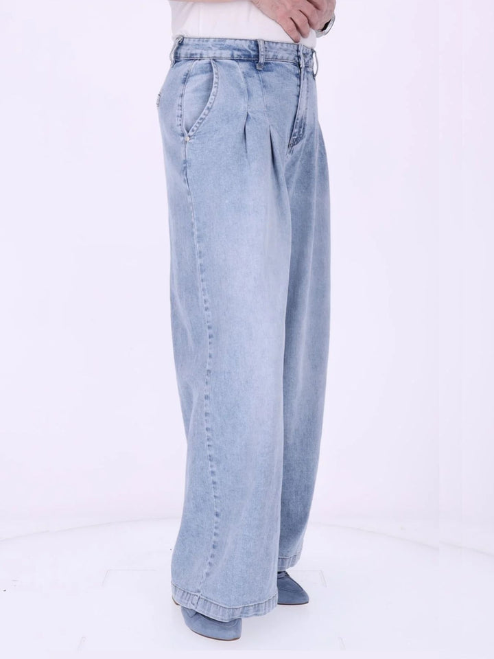 Damen Wide-Leg-Jeans mit Faltendetails – lässig & modern