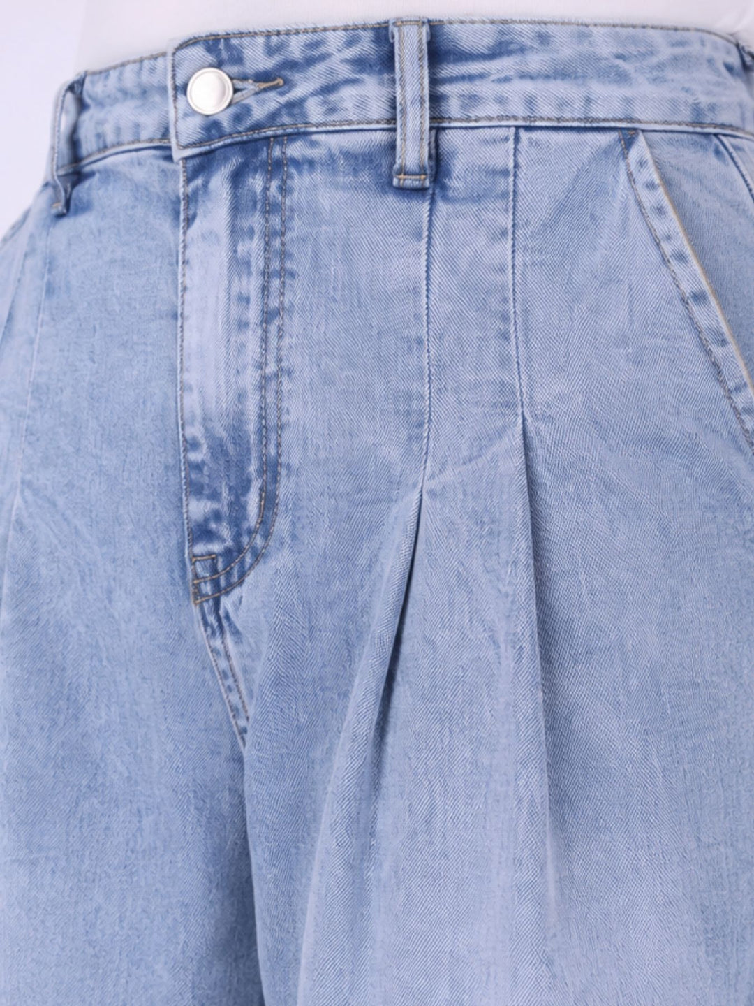 Damen Wide-Leg-Jeans mit Faltendetails – lässig & modern