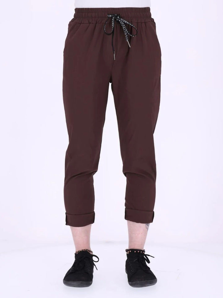 Braune Damenhose mit elastischem Bund & variabler Beinlänge