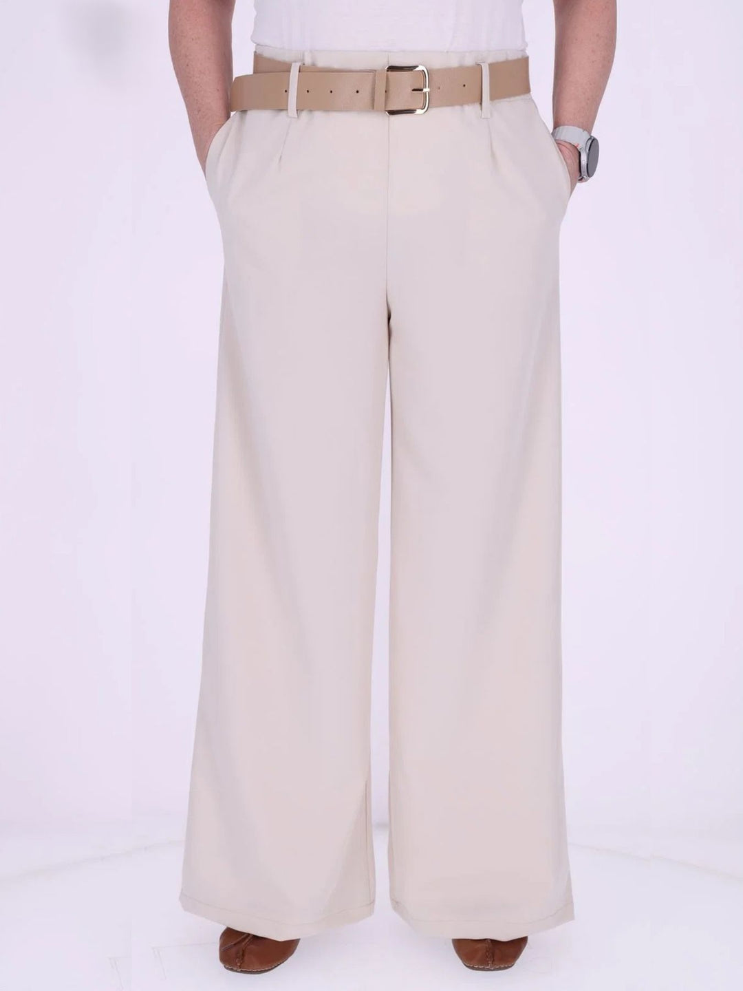 Beige Damen-Sommerhose mit weitem Bein & Gürtel – bequem & chic