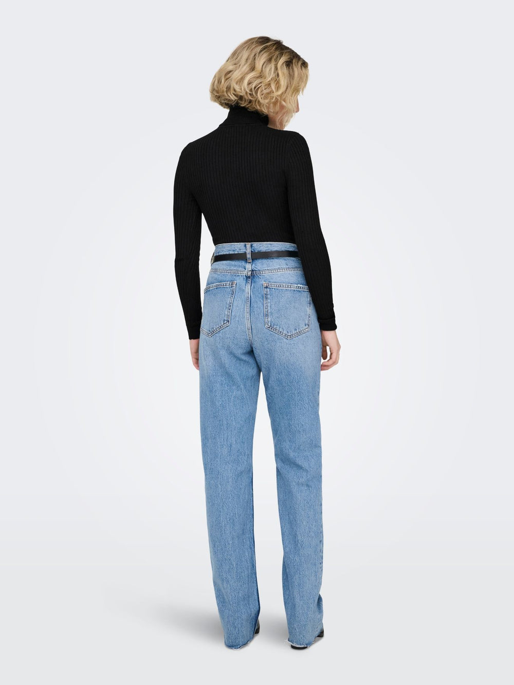 Schwarzer Damen Rollkragen-Strickpullover mit feinen Streifen von Only