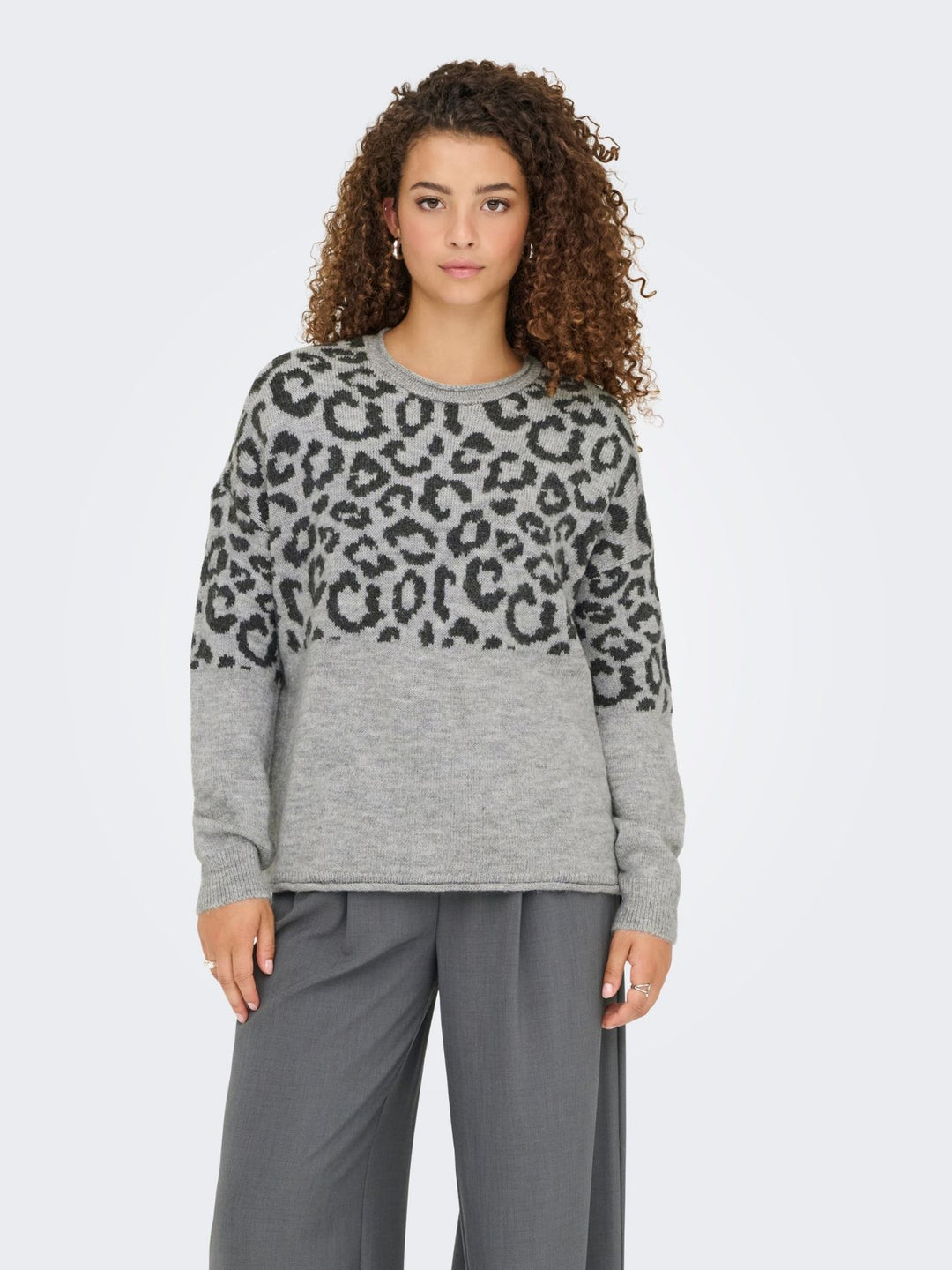 Damen Strickpullover mit Rundhalsausschnitt & tief angesetzten Schultern in Grau