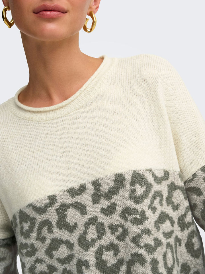 Damen Strickpullover mit Rundhalsausschnitt & tief angesetzten Schultern in Grün