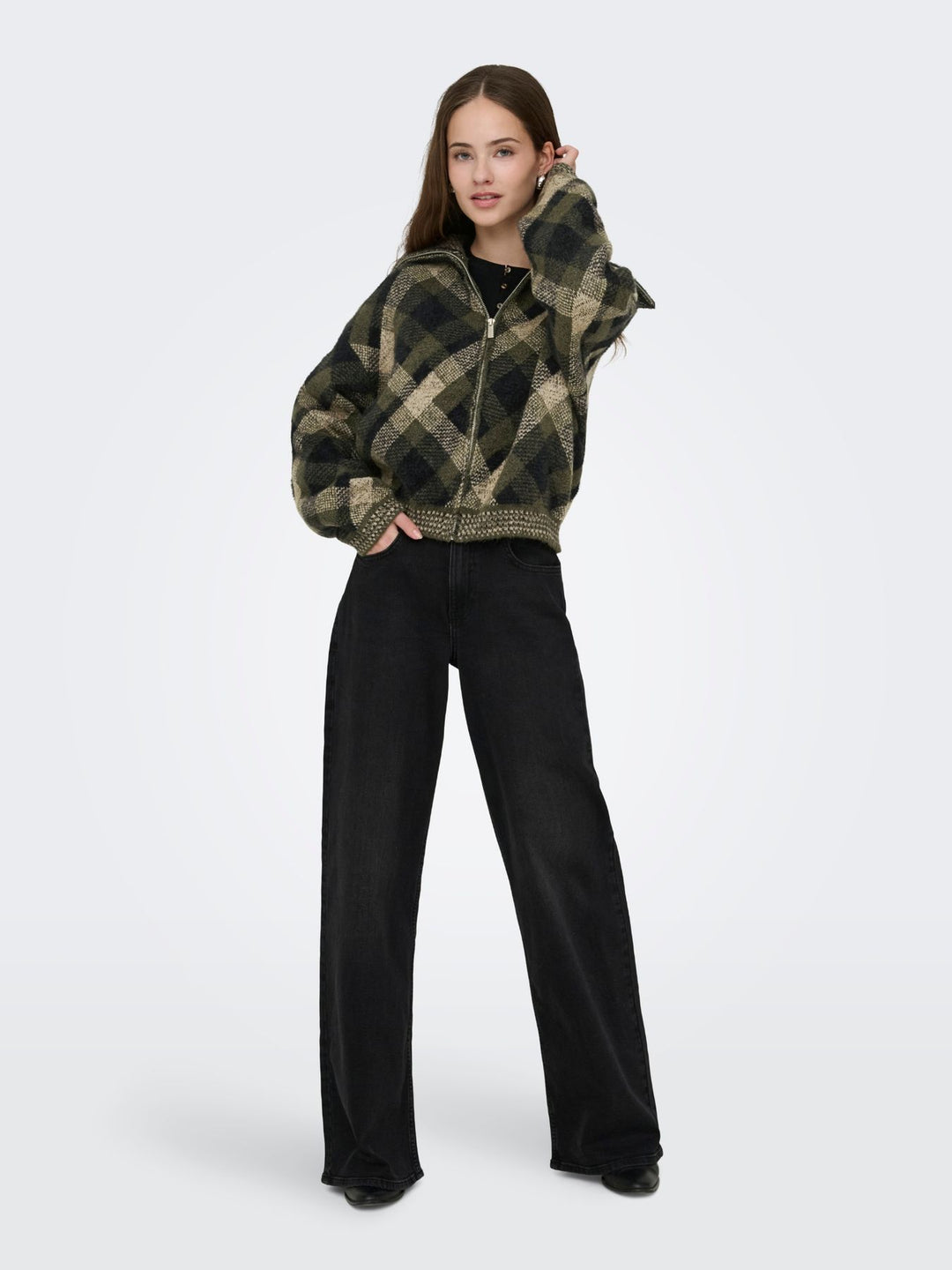 Damen Strickjacke in Forest Night mit hochgeschlossenem Ausschnitt