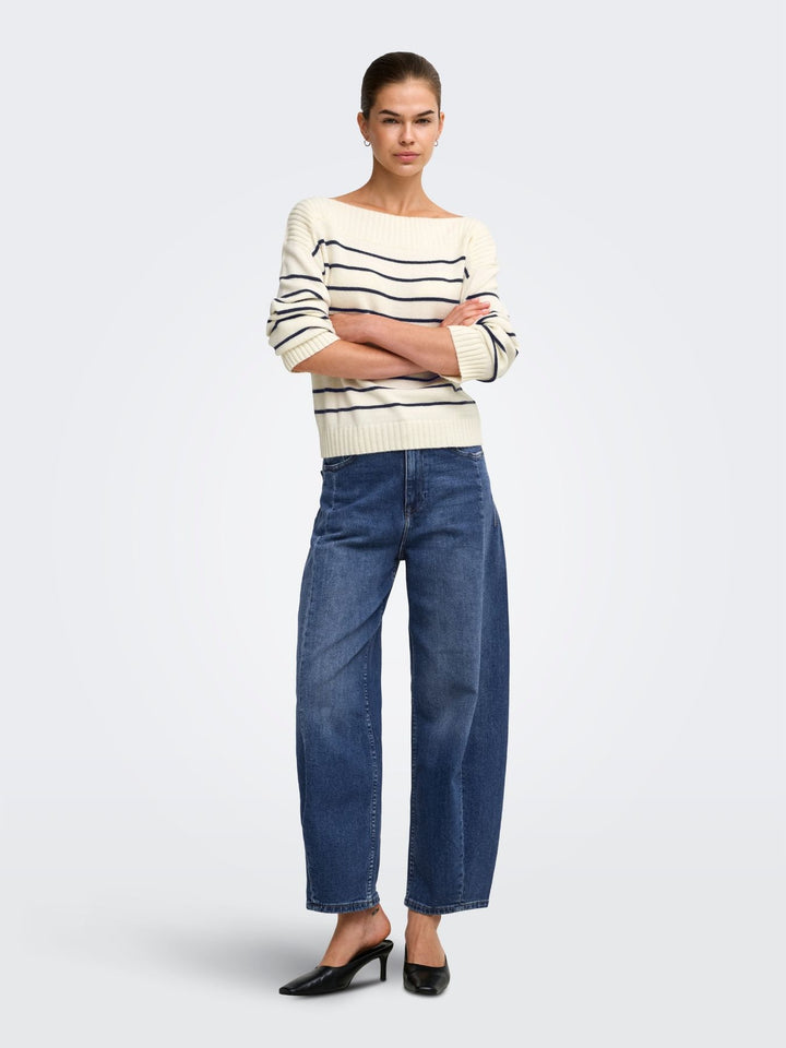 Hellbeiger Damen Strickpullover mit blauen Streifen & U-Boot-Ausschnitt