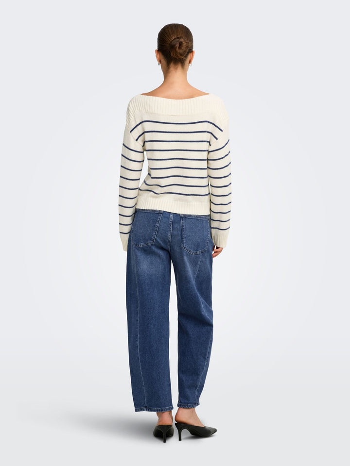 Hellbeiger Damen Strickpullover mit blauen Streifen & U-Boot-Ausschnitt