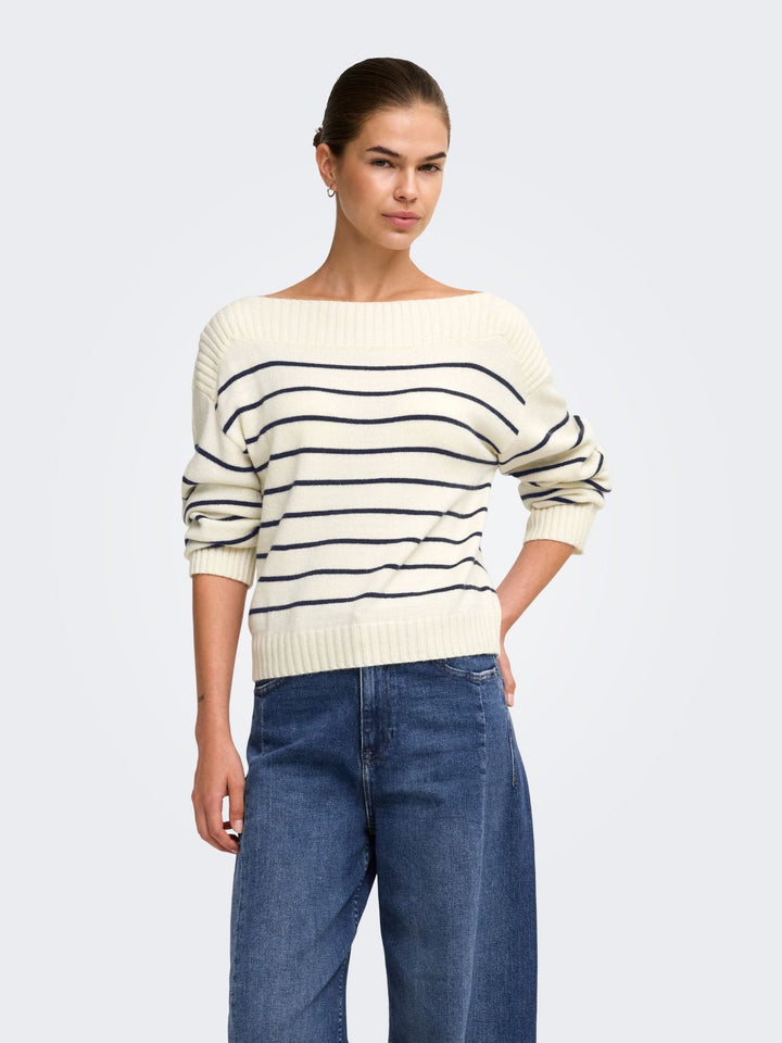 Hellbeiger Damen Strickpullover mit blauen Streifen & U-Boot-Ausschnitt
