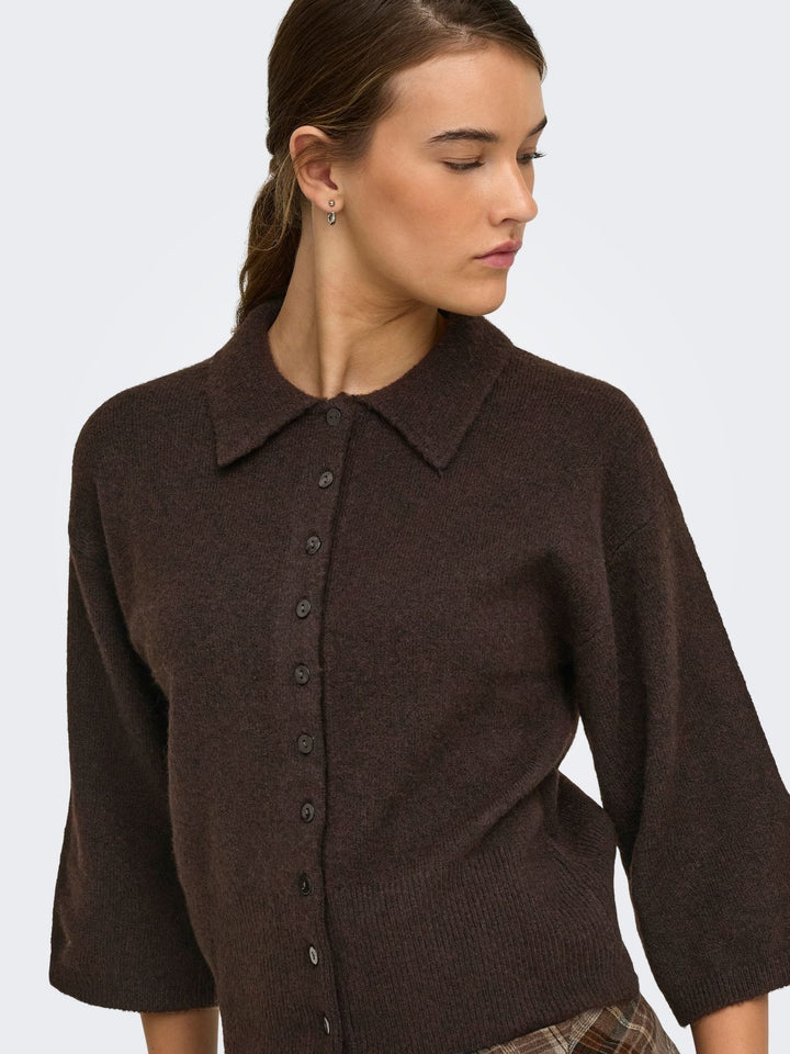 Damen Strickjacke in Coffee Bean mit Polokragen & 3/4-Arm