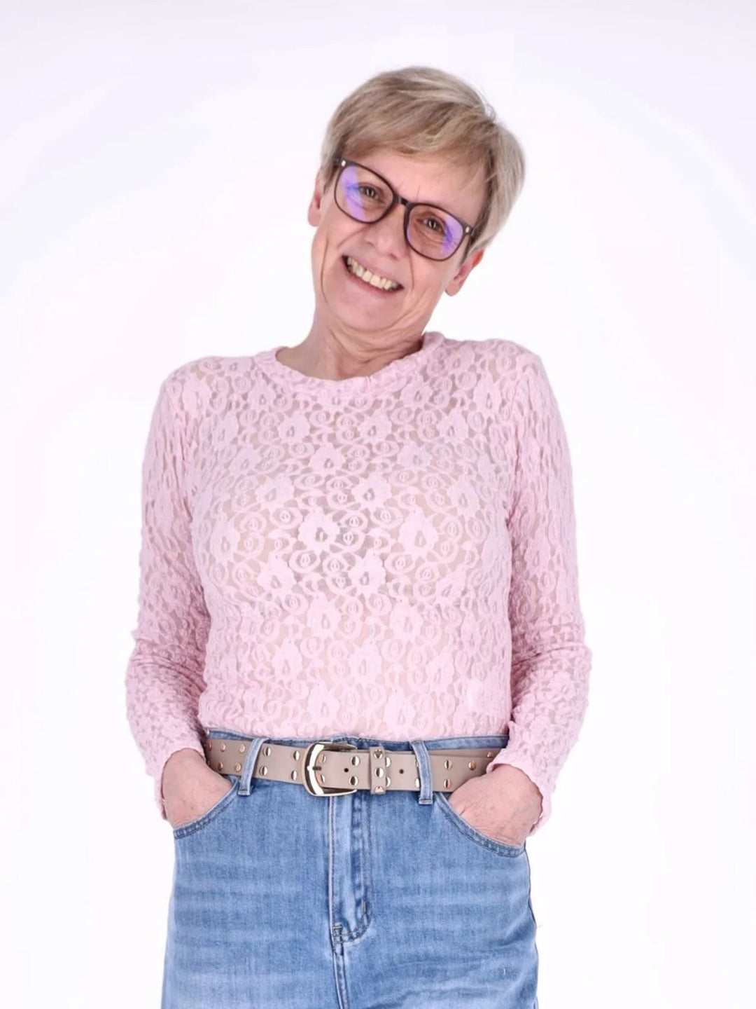 Pinkes Damen Langarmshirt aus Spitze – feminin & vielseitig