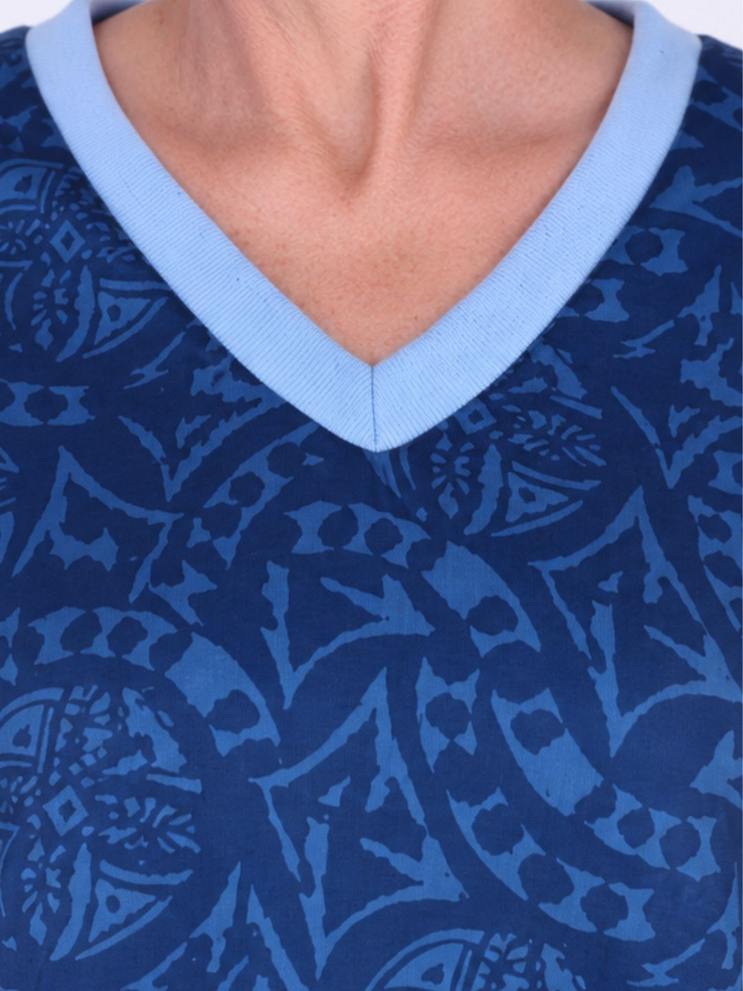Blaues Damen Sweatshirt mit V-Ausschnitt & Allover-Print