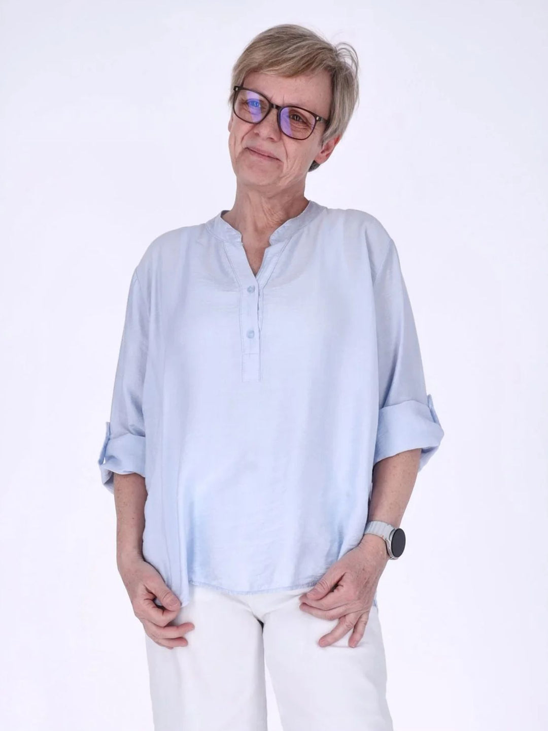 Blaues Damen Blusenshirt aus Viskose mit Krempelarm & Knopfleiste