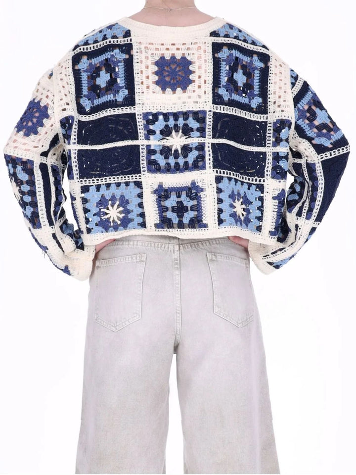 Damen Häkelpullover im Boho-Stil mit Patchwork-Muster – Blau & Creme