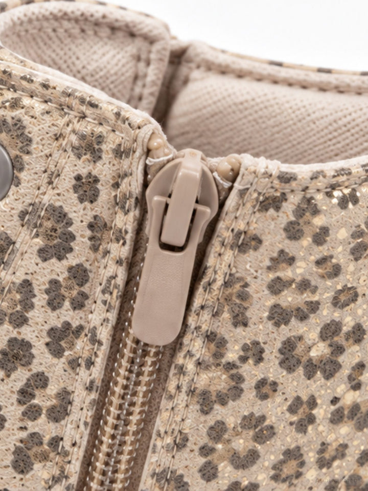 High-Top Plateau Sneaker mit Leo-Print & Pink Details