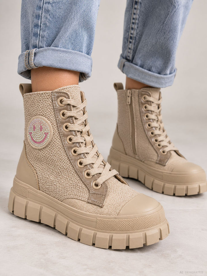 Damen Schnürboots Beige mit Strass-Smiley & Chunky-Sohle
