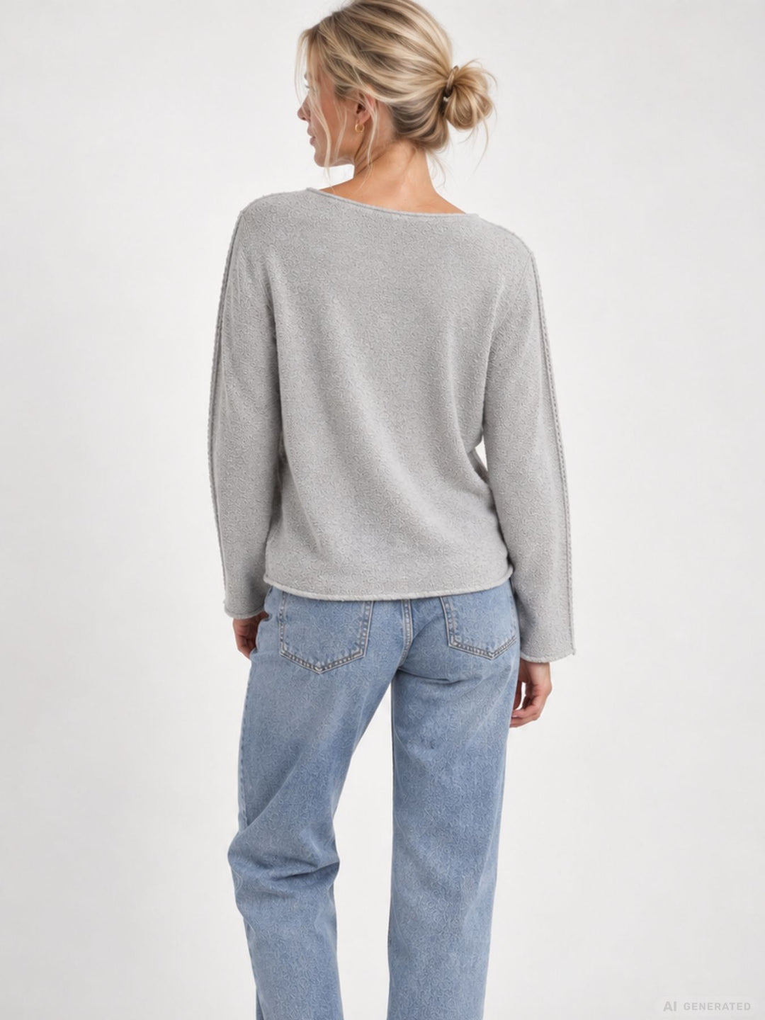 Damen Strickpullover mit Rundhals und abgerundetem Bund – Hellgrau