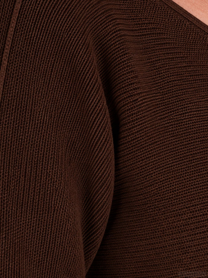 Brauner Strickpullover Damen V-Ausschnitt mit abgerundetem Bund