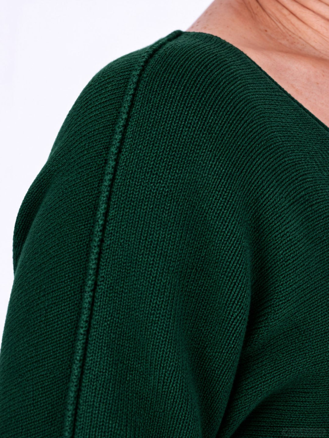 Dunkelgrüner Strickpullover Damen V-Ausschnitt mit abgerundetem Bund
