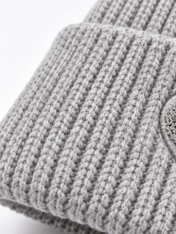 Strickmütze Damen mit Herz Ton-in-Ton – Grau