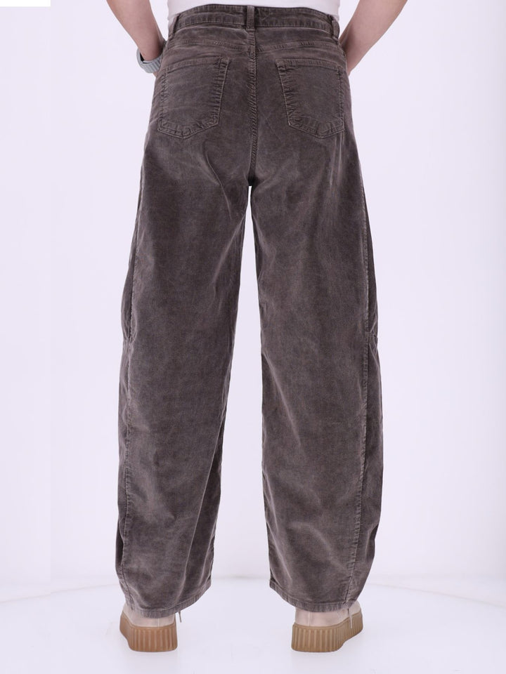 Damen Cordhose Barrel Fit – Coffee