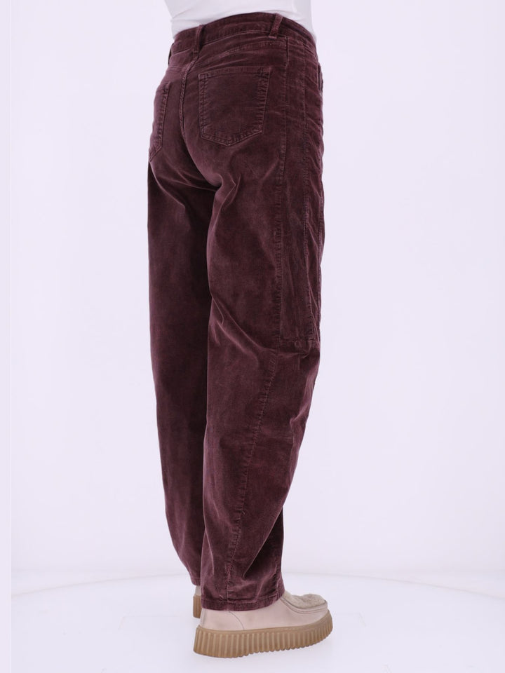 Damen Cordhose Barrel Fit – Raspberry