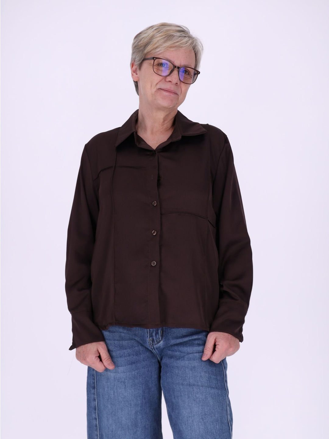 Braune Damenbluse mit Hemdkragen