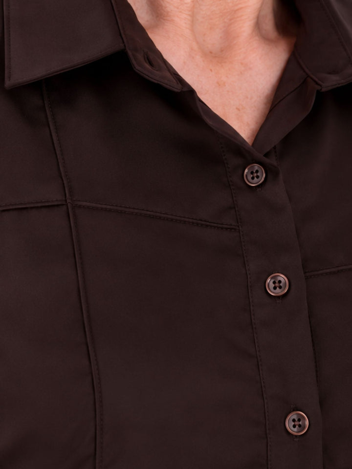 Braune Damenbluse mit Hemdkragen