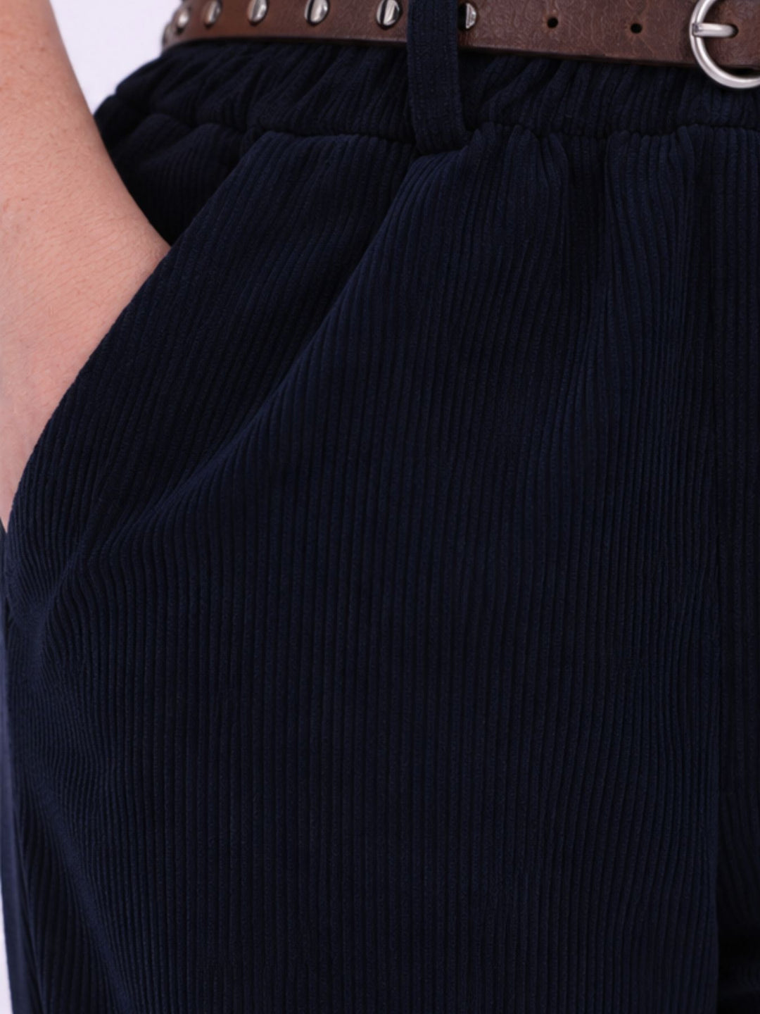 Cordhose Damen Jogger mit Nietengürtel – Navy