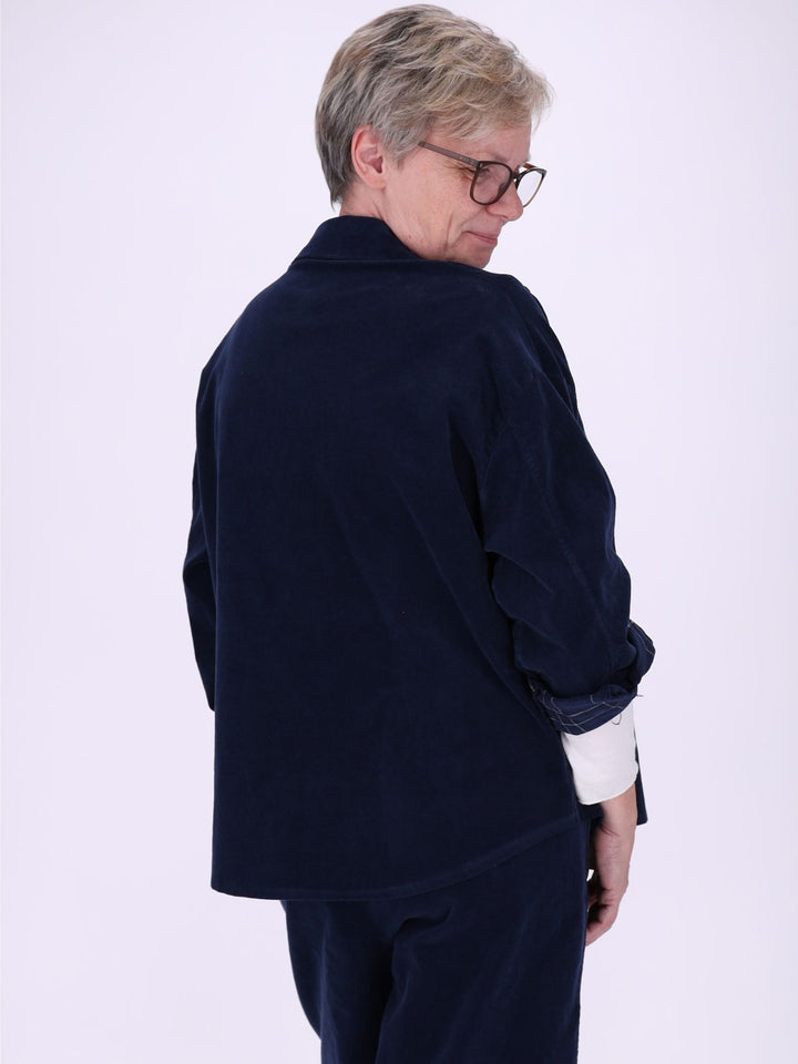 Damen Cord-Overshirt Navy – mit kariertem Innenfutter