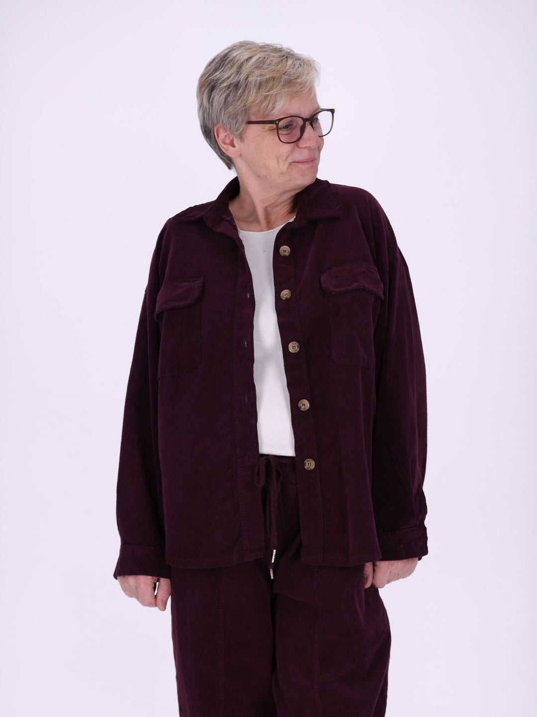 Damen Cord-Overshirt Rot – mit kariertem Innenfutter