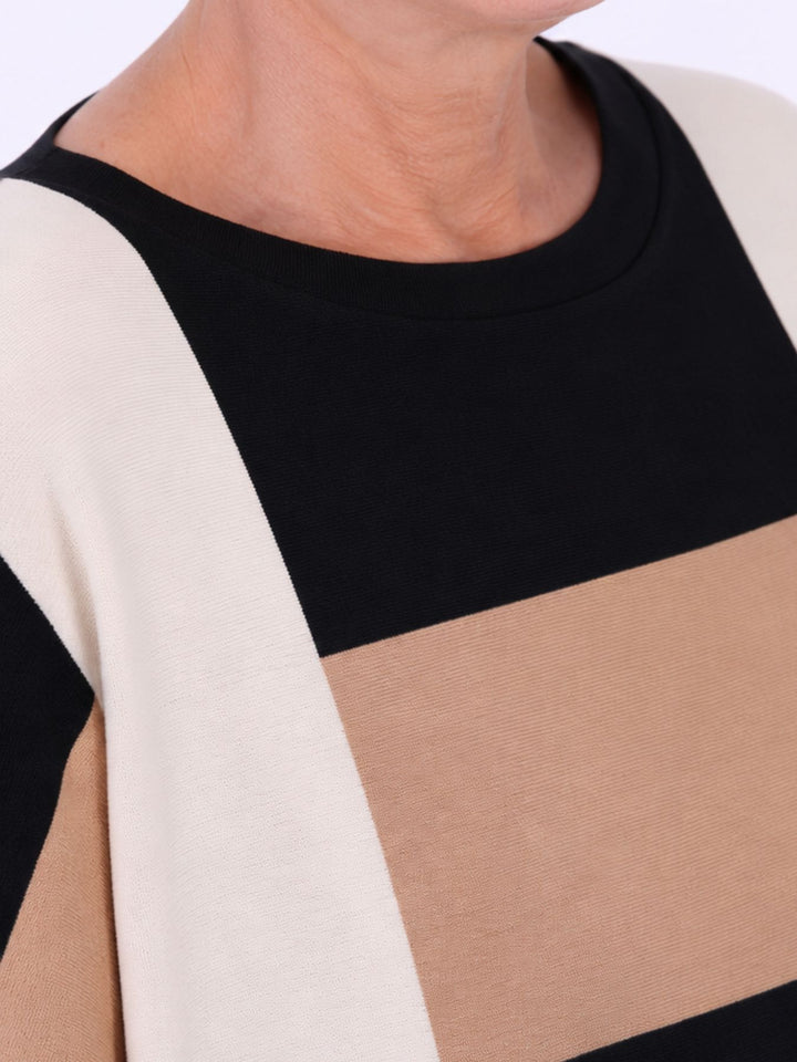 Damen Poncho mit Karomuster – lässiger Oversized-Look mit seitlichen Schlitzen
