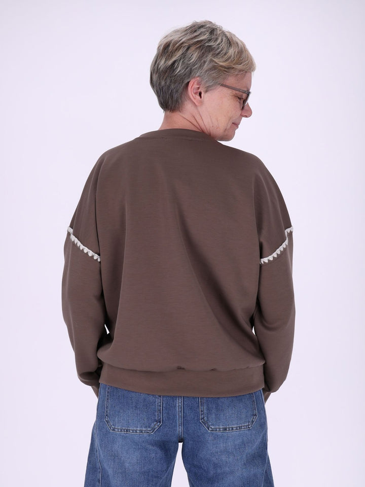 Beiges Sweatshirt Damen mit Mäusezähnchen – feminin & lässig