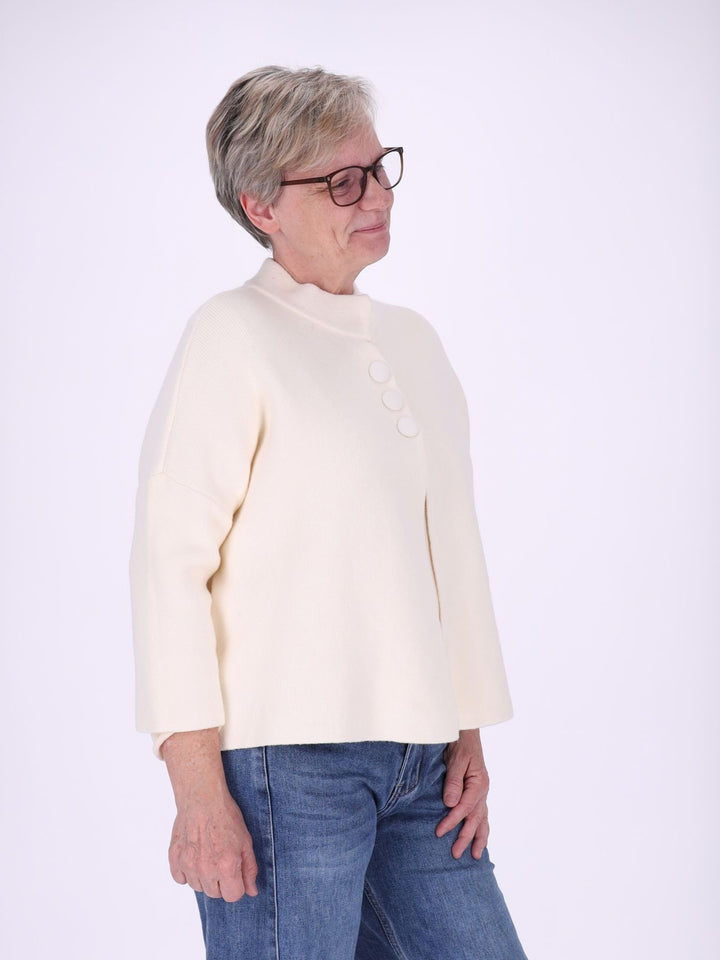 Beige Strickjacke Damen in A-Form – Stehkragen & halber Arm