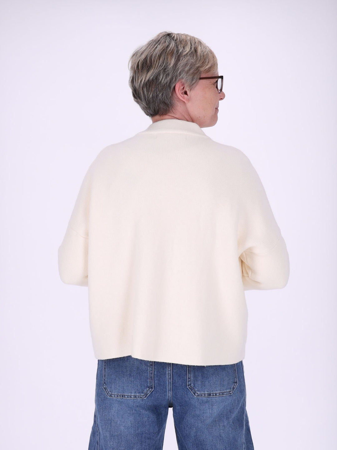 Beige Strickjacke Damen in A-Form – Stehkragen & halber Arm