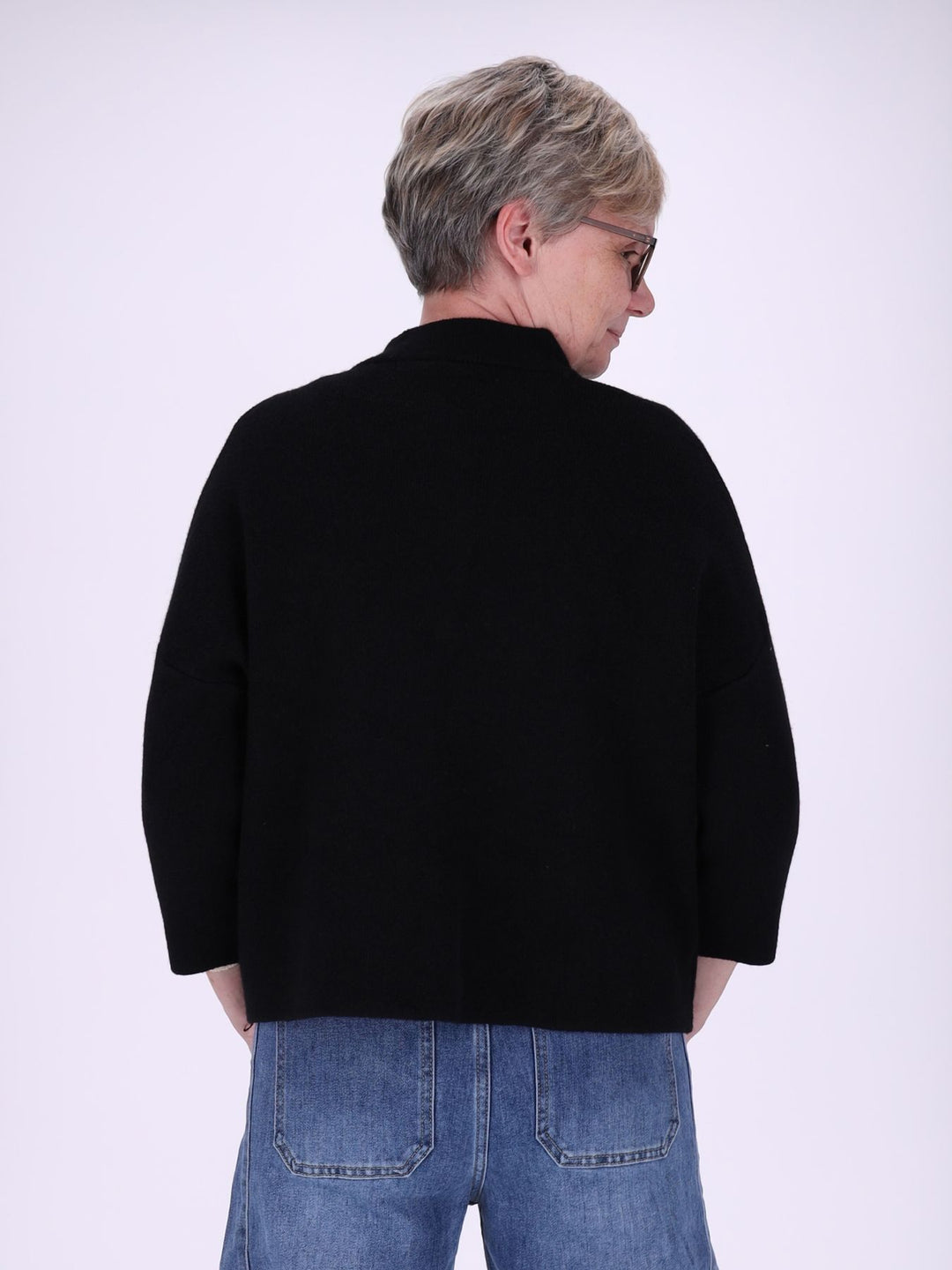 Schwarze Strickjacke Damen in A-Form – Stehkragen & halber Arm