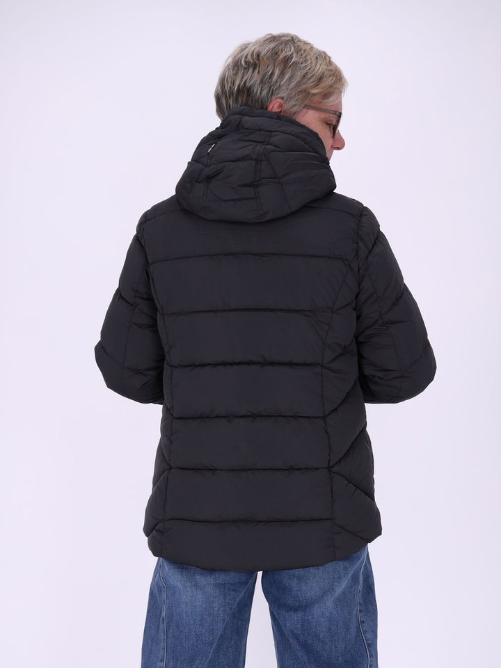 Schwarze Damen Steppjacke mit Rautensteppung & recycelter Wattierung – modern, zeitlos & vielseitig