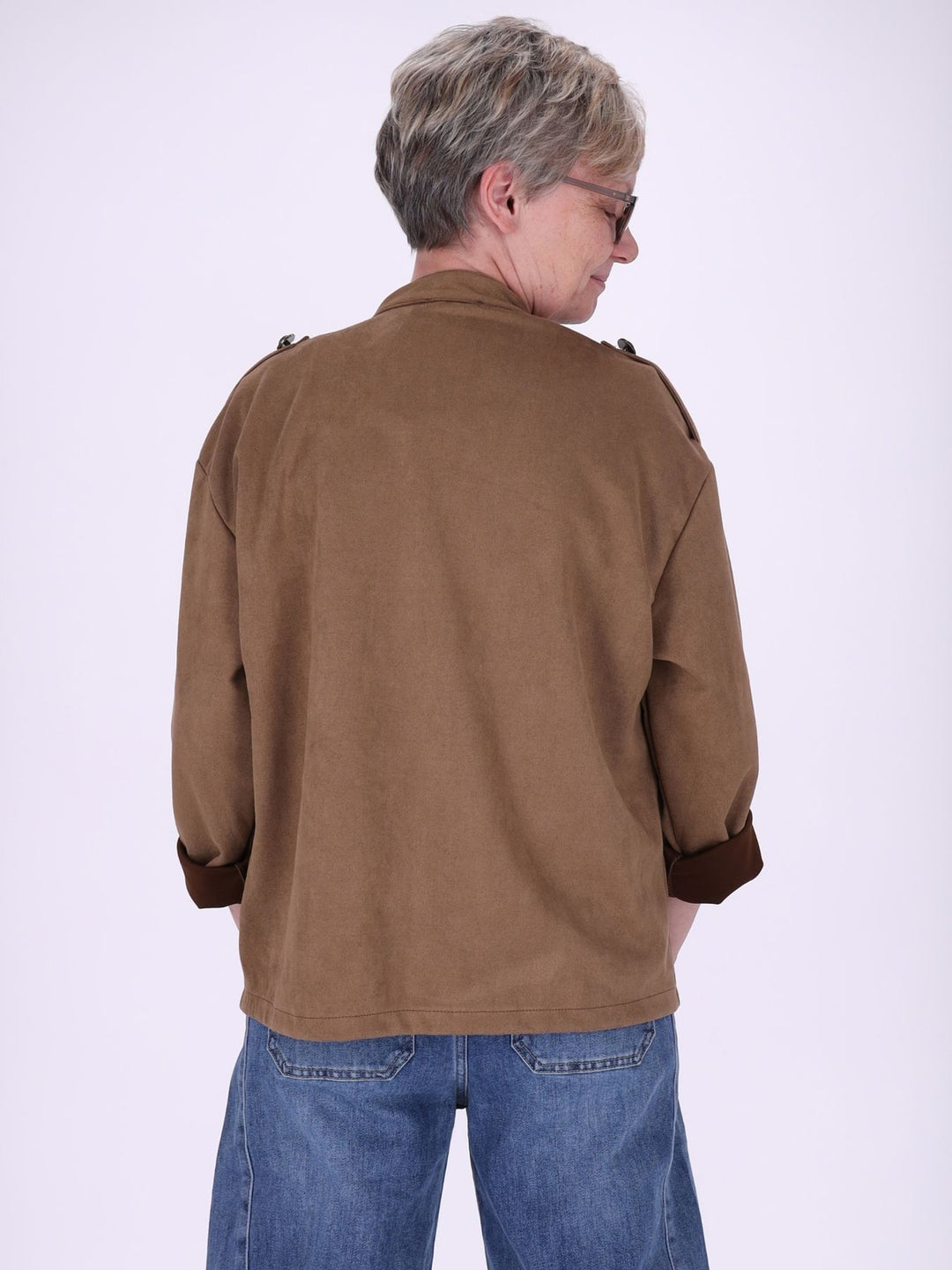 Caramel Military Jacke Damen in Veloursoptik – offen & detailreich
