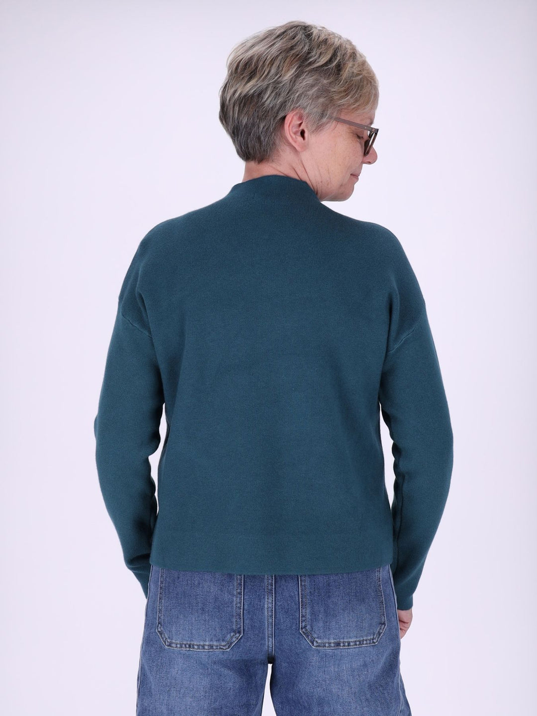 Blauer Strickpullover Damen mit Stehkragen & Blüten – feminine 3D-Details