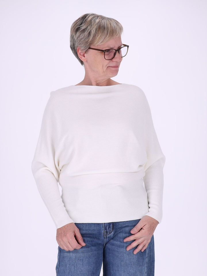 Weißer Damen Strickpullover mit Fledermausärmeln – weich, elegant & modern