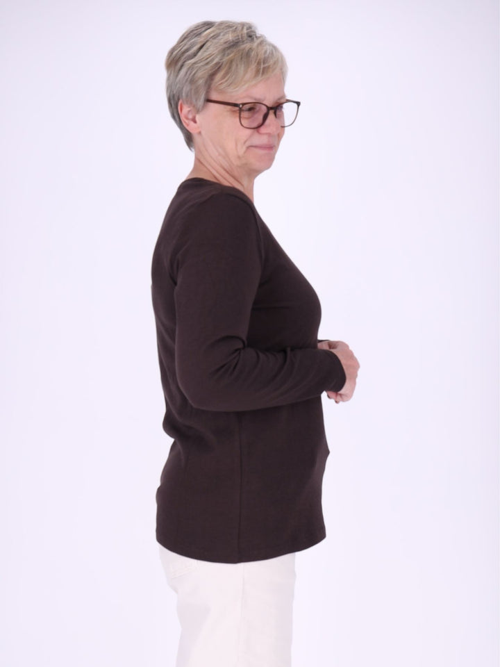 Rundhalsshirt Damen Langarm aus 100 % Baumwolle – Chocolate Torte Braun