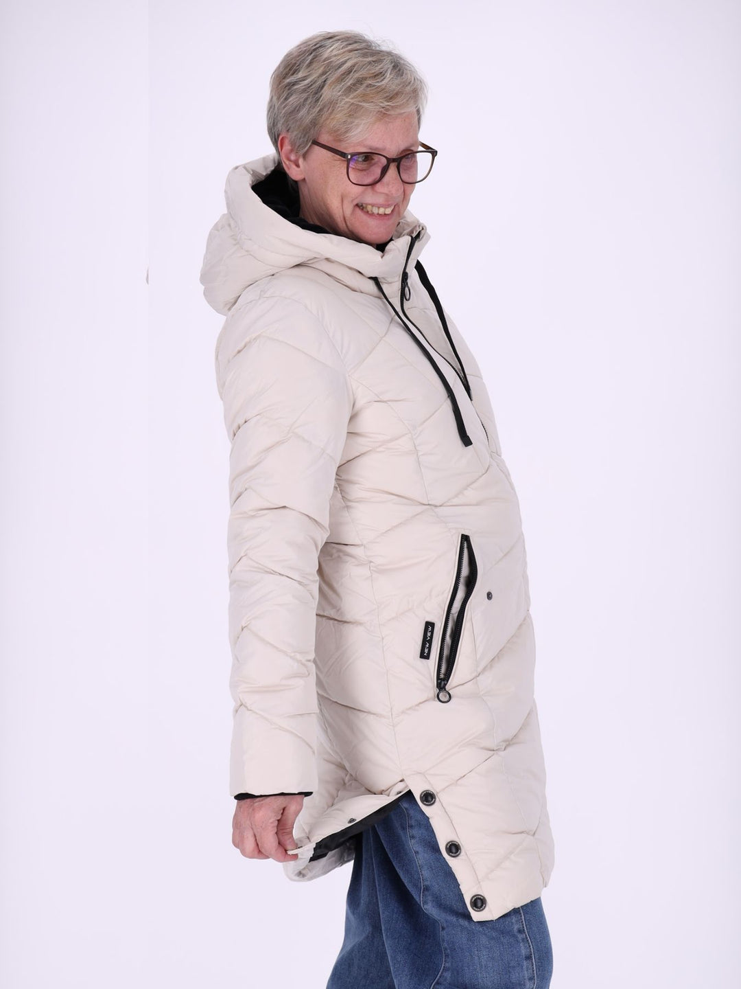 Damen Steppjacke mit Kapuze & Kontrast-Velvetfutter – Creme | Wasserabweisend