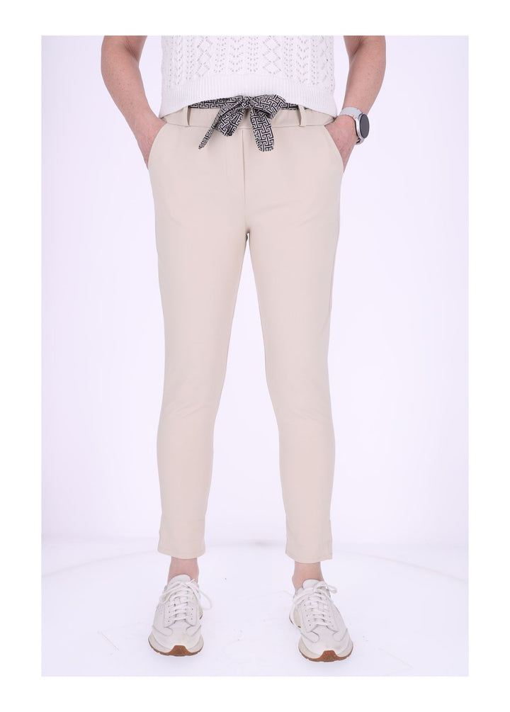 Damen Hose Splash of Color mit Gürtel