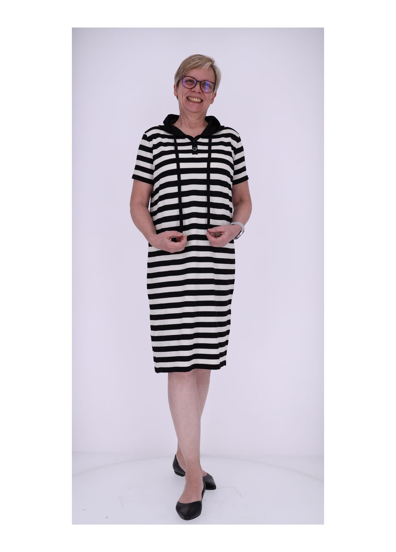 Kleid Feinstrick Kapuze